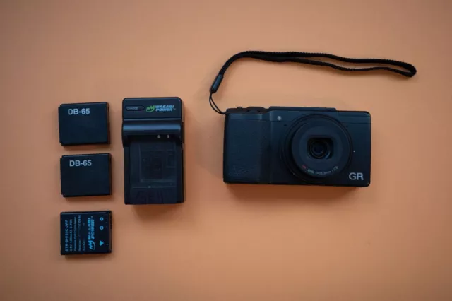 Ricoh GR II Full 1080p 16.2MP Digital Camera - Black - 4785 Shutter Count