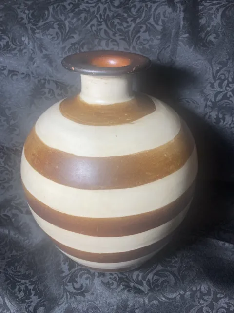 Jose Sosa '99 Chulucanas, Peru Horizontal Stripes Vase 11" Brown / Cream SIGNED