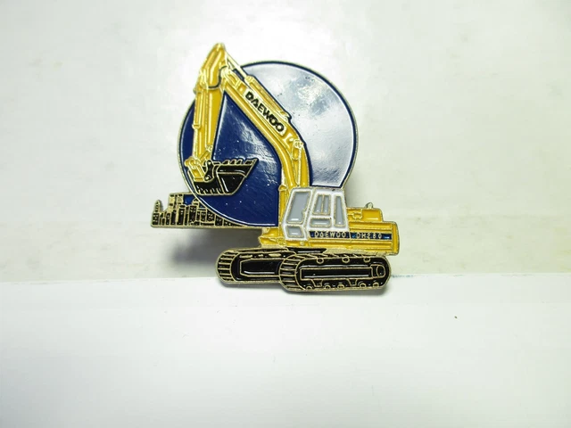 Pin's émail Tracteur – Vintage – Collection Transport Agricole