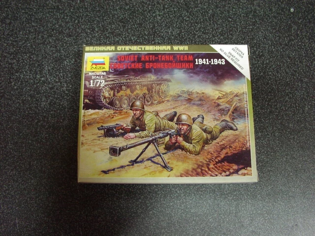 Zvezda Soviet Anti-Tank Team 1941-1943 - World War II Barbarossa 1941 Expansion Miniatures Set