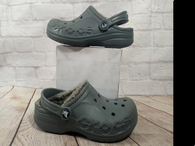CROCS Baya Faux Fur Lined Clogs (Toddler) Size j1 CHARCOAL EUC CROCS Baya Faux Fur Lined Clogs (Toddler) Size j1 CHARCOAL EUC