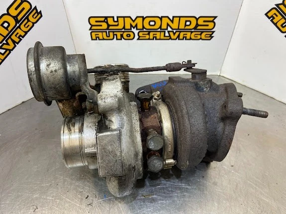 2005 Volvo C70 2.0  Petrol  Turbo 8658096