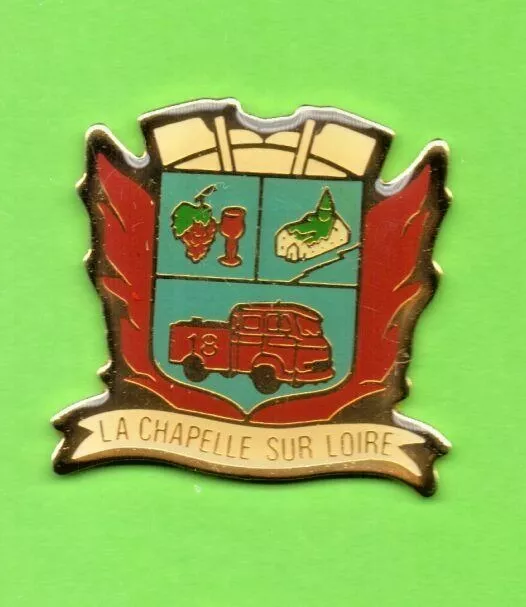 Pin's Pins lapel pin SAPEURS POMPIERS LA CHAPELLE SUR LOIRE Firefighters Blason