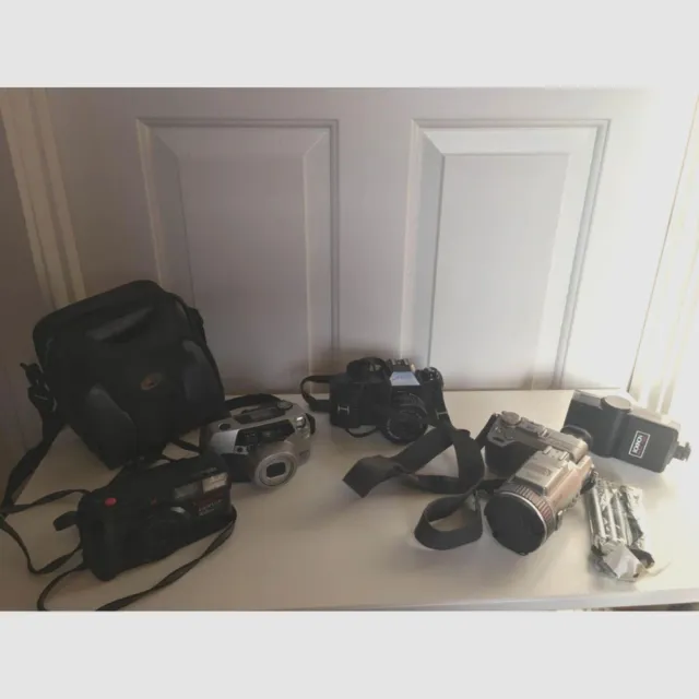 ¡Lote de 4 cámaras vintage Canon Sony y Pentax con accesorios! ¡Probado y no probado!