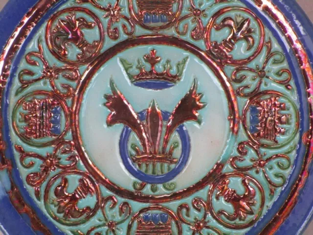 ASSIETTE CERAMIQUE  MAJOLIQUE DECOR A LUSTRE METALLIQUE  EPOQUE FIN 19ème SIECLE