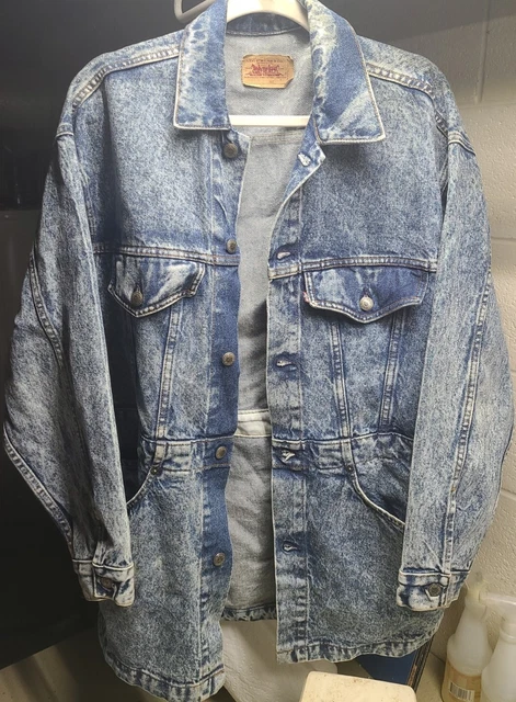RARE VTG Levi's Acid Wash Denim Chore Barn Duster Trucker Jean Jacket Size M USA