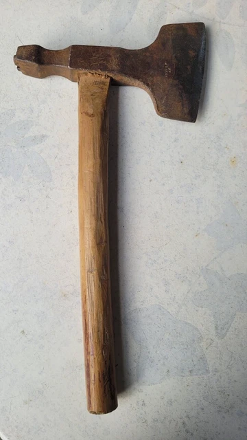 Hache allemande vintage Wörder & Pandel forgée à la main Tomahawk - France
