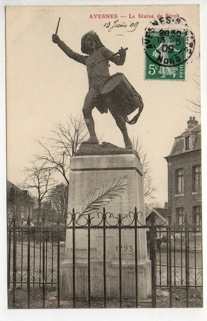 AVESNES Nord CPA 59  la statue de Stroh tambour