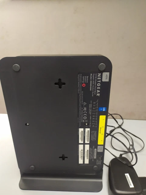 NETGEAR N750 Dual Band Wi-Fi DSL Modem Router ADSL2+ Gigabit Ethernet (DGND4000)