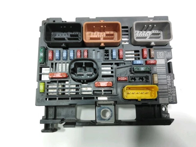 BOITE A FUSIBLES MOTEUR PEUGEOT 308 - 1 phase 2 1613317180/R:79527025