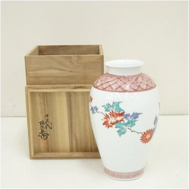 13代柿右衛門　錦　岩牡丹文　花瓶 十三代 酒井田柿右衛門造 錦牡丹地文花瓶（共箱） $753.86