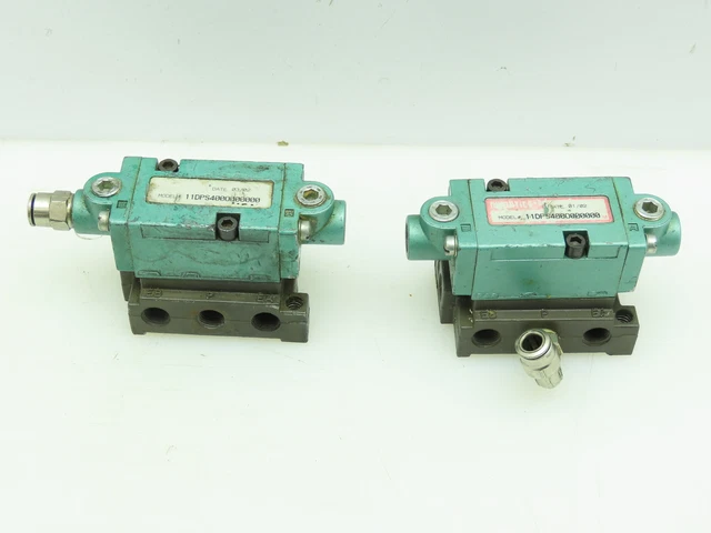 Numatics 11DPS400O000000 Pneumatic Directional Air Pilot Valve 1/8"NPT LOT OF 2