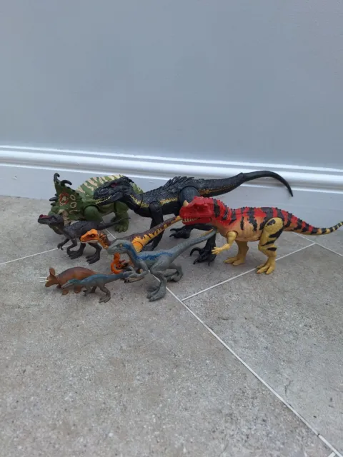 Jurassic World Dinosaur Toy Bundle