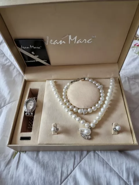 Nuevo conjunto de joyas Jean Marc