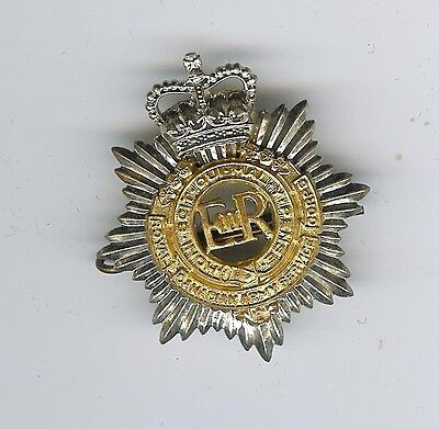 Queen's Crown Royal Canadian Army Service Corps Cap Badge - Type 1
