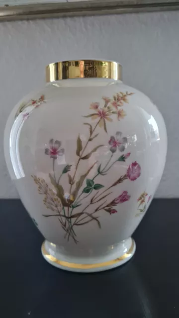 Vase Vohenstrauß Johann Seltmann Bavaria Germany Wiesenstrauß Goldränder 20,5 cm