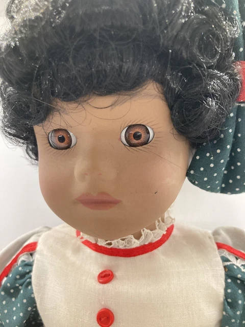 Vtg  Heritage Mint Ltd  Country Collection doll16" Porcelain African american 3