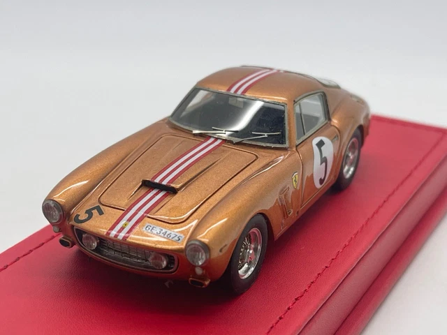 Achetez BBR1851B-VET - Bbr 1:18 BBR Ferrari 250 Gt Berlinetta Swb 1-Series 1959 Con Vetrina With Showcase Yellow BBR1851B-VET ( - Véhicules de route