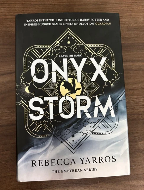 Onyx Storm by Rebecca Yarros main image 0