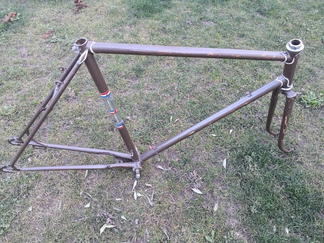 Cadre De Vélo Course Rouge – Vintage, Piste Randonneuse (taille Ancienne, Bon état)
