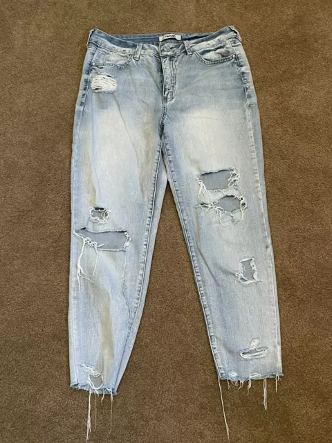 Refuge Women's Light Wash Blue Denim Distressed Destroyed Straight Jeans Size 8