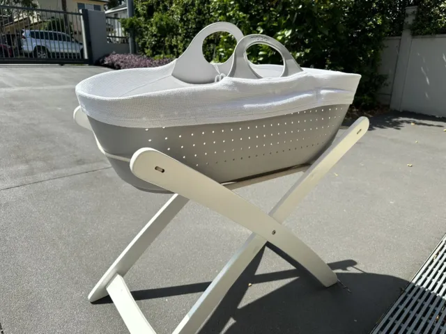 MOBA Moses Basket with Stand Plus Mattress and Baby Sheets