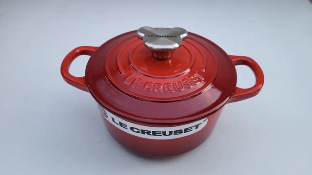 Le Creuset Tradition Dutch Oven #14 w/Bear Knob - Cerise - 1 quart - NIB