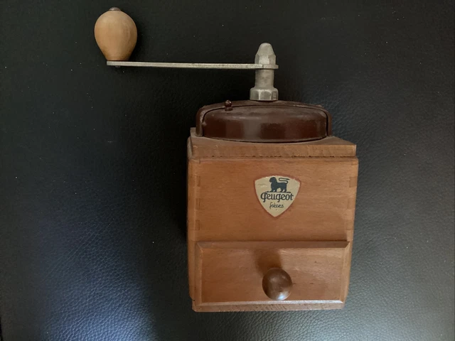 MOULIN A CAFE ancien Peugeot Freres bois et bakelite EUR 9,90 - PicClick FR
