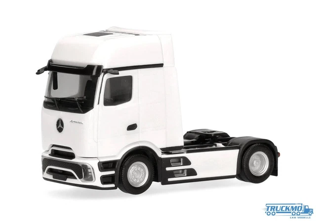 Herpa 304276, Mercedes-Benz Actros, Gigaspace, Kühlkoffer-Sattelzug