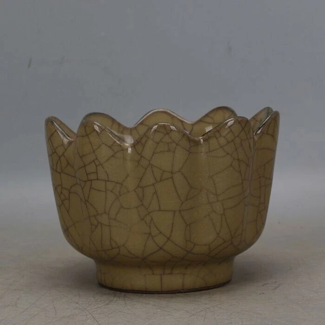 Chinese Song Ru Kiln Brown Crackles Porcelain Lotus Shape Bowl 5.60 inch