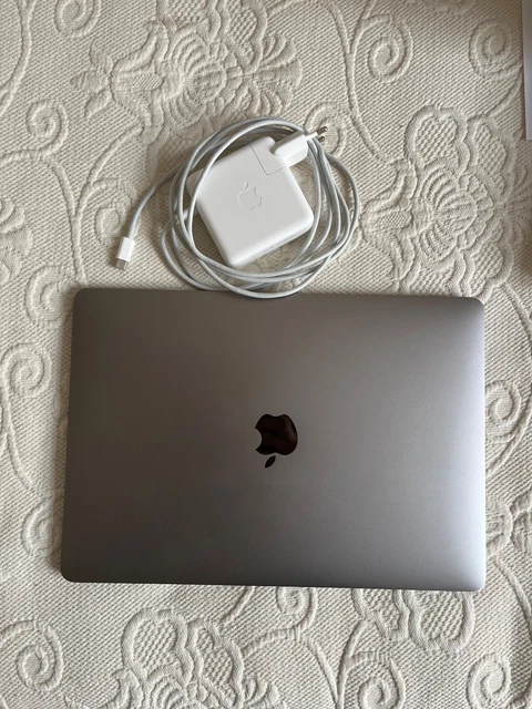 Apple MacBook Pro Retina 2017 13,3 2,3 GHz i5 8 GB RAM 128 GB SSD - grigio - molto buono