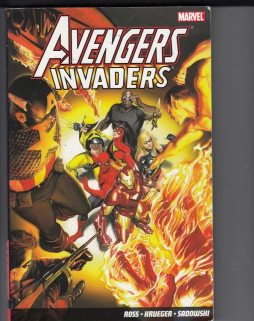 Avengers Invaders graphic novel - Ross - Near Mint -