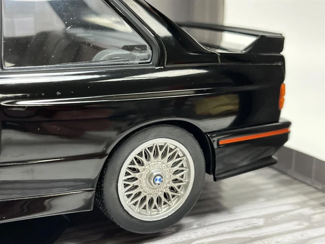 BMW E30 Sport Evo 1990 Noir 1:18 Échelle Neuf Emballé Solido 1801501 5