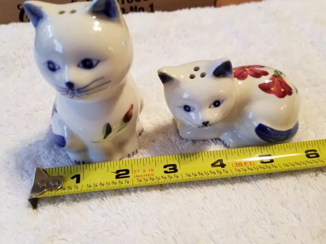 Hand Painted Porcelain CAT Salt & Pepper Shakers/Figurines - Floral Design