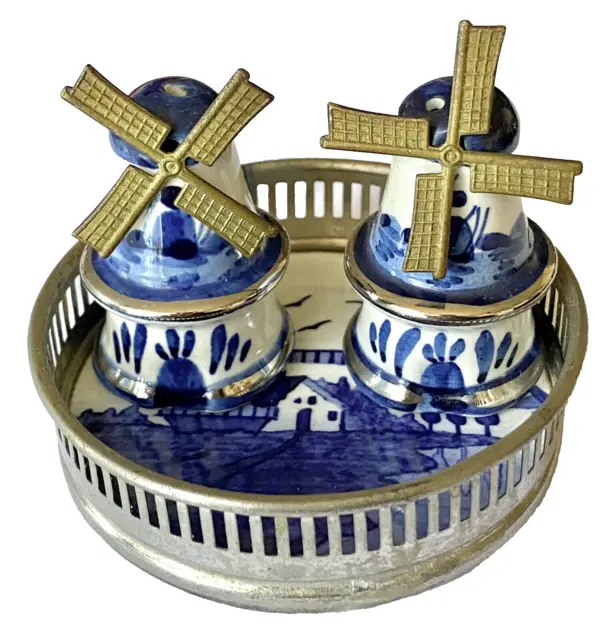 Vtg Holland Delft Hand Painted Ceramic Windmill Salt & Pepper Shakers & Tray