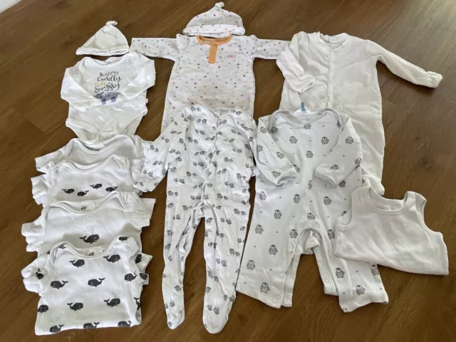 Bundle Of Neutral Unisex Baby Clothes 3-6 Months Boy Girl White Sleepsuits