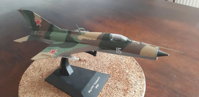 ALTAYA AVION 1/72 F 86 F SABRE + livret 37 - Collection