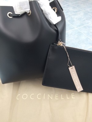 Borsa a secchielloCoccinelle in Pelle di colore Nero Donna Borse da Borse e borsette a secchiello da