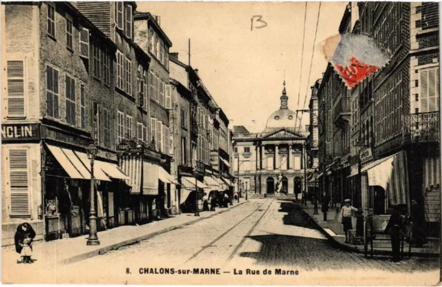 CPA CHALONS-sur-MARNE La Rue de MARNE (490999)