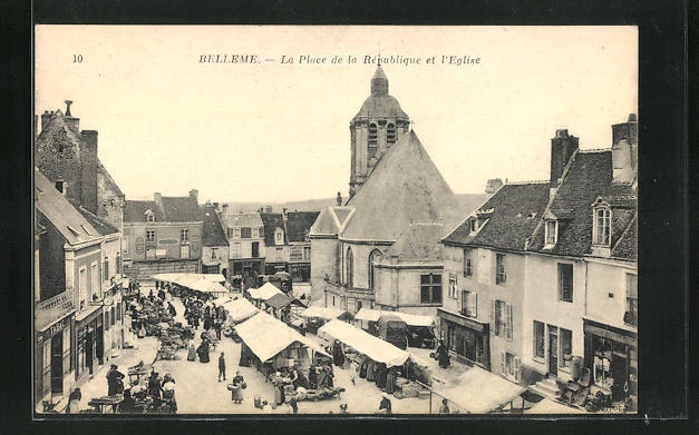 CPA Belleme, La Place de la République et l´Église