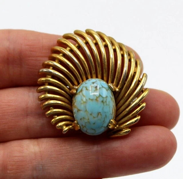 Broche Ancienne Panier Fleurs Broche Ancienne Fantaisie - Panier De Fleurs En Perl Multicolor Sur Métal Doré - Bon état Référence DN1503