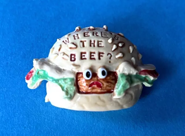 Vintage 1984 Wendys Hamburger Where's The Beef Pin, Advertising food