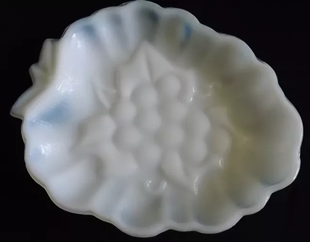 Vintage Hazel Atlas 5 1/2 x 7 Milk Glass Candy Dish Grapes Design EUC