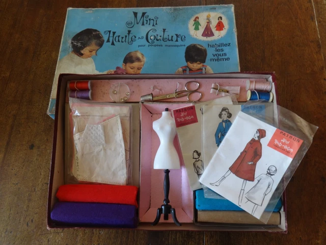 Coffret à étages Ancien - Couture Et Broderie - Complet Et En Bel état - Jouet Vintage