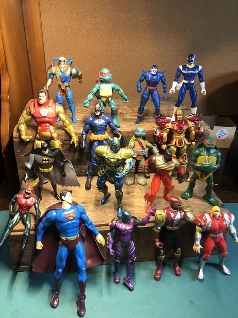 17 Lot Of Superhero  Action Figures Marvel DC Comics Hasbro / Heroes Villains