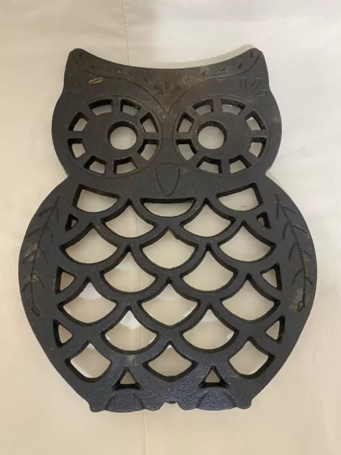 Cast Iron Owl Trivet Hot Pad Kitchen Metal Pot Holder Footed 8.5" x 6.5"