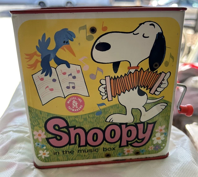 VINTAGE MATTEL 1966 Snoopy In The Music Box-Peanuts Jack In The