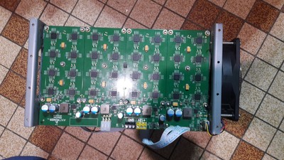 Antminer MINER Bitmain Antminer S1 pour collection ou autre. 