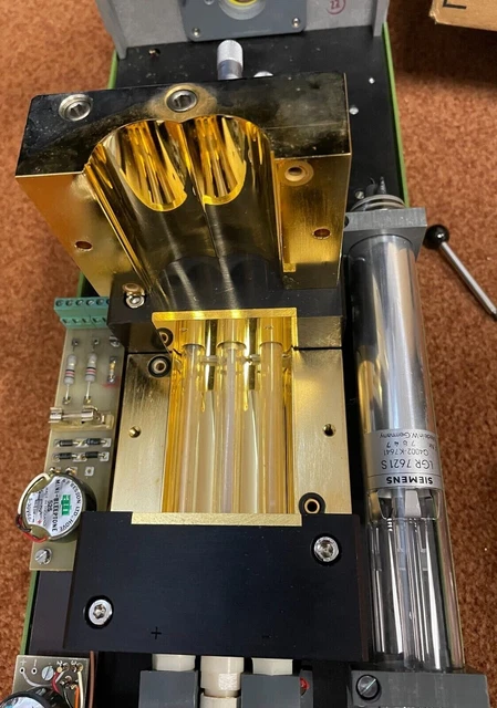 Nd YAG laser head 150 Wcw complete, rod, dual Kr lamps and resonator + 5 mW HeNe