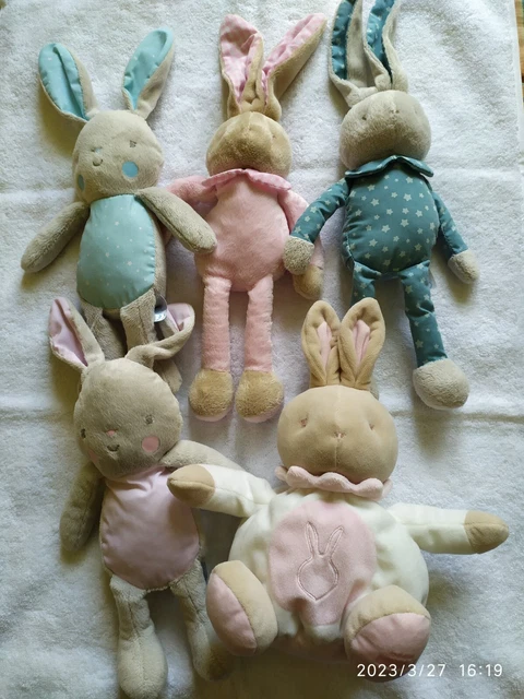 Lot de 5 doudous peluches Lapin Klorane bleu et rose